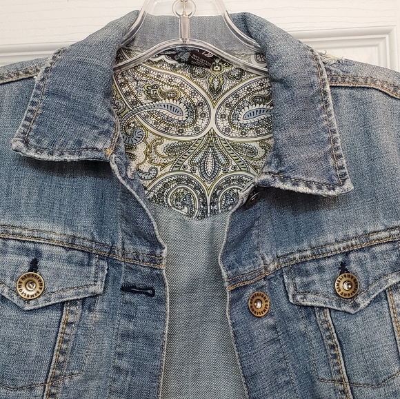 EUC Jean Jacket - Picture 2 of 14